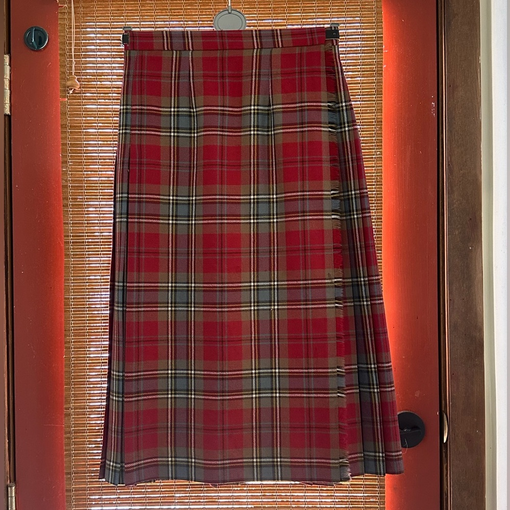 Kilt with pleated back